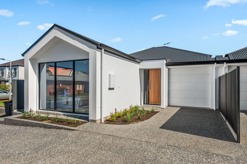 1-4/2A Joan Avenue, Fulham Gardens